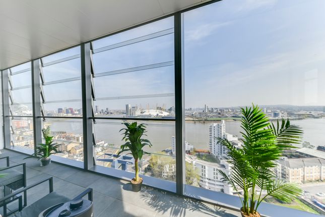 Flat for sale in Dollar Bay, Lawn House Close, London