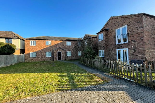 Flat for sale in Glenwood Court, 63 Lothair Road, Luton, Bedfordshire