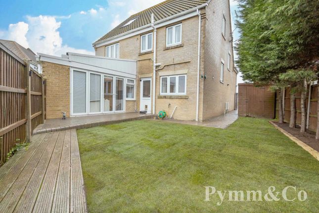 Detached house for sale in North Drive, Great Yarmouth