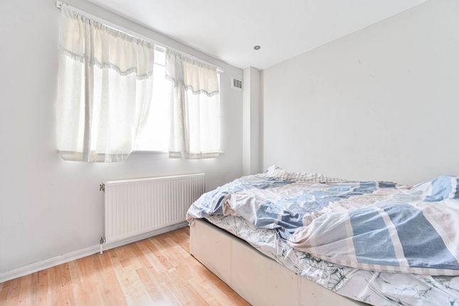 Terraced house for sale in Chestnut Road, West Norwood, London
