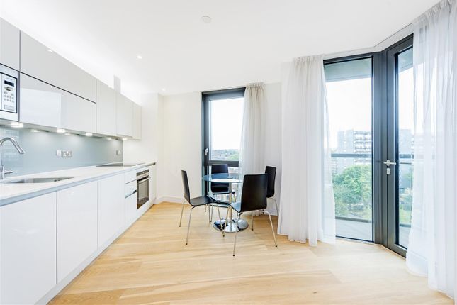 Flat to rent in Parliament House, Black Prince Road, Vauxhall, London