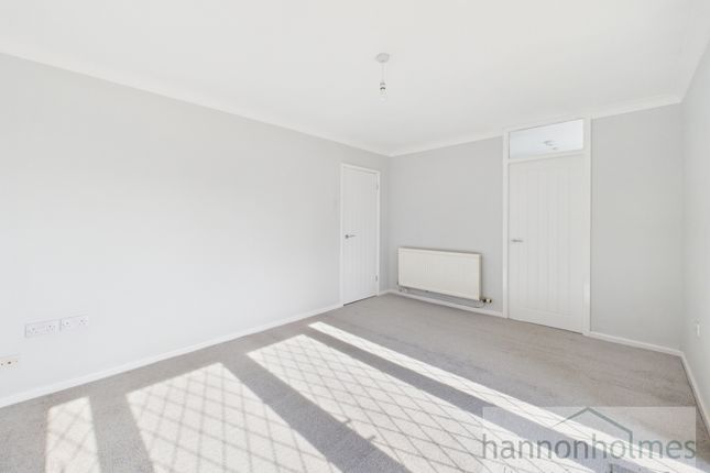 64, Hatherleigh Walk, Bolton photo 4