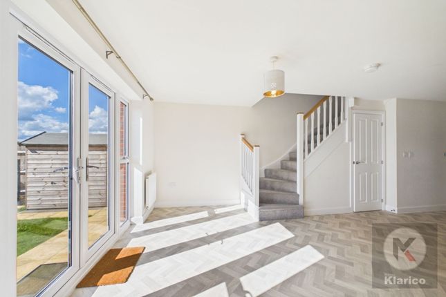 14 Lucks Avenue, Birmingham photo 4