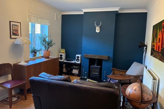 50 Knapmill Road, London photo 2
