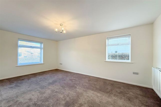 2 Wickham Lodge,, Wick Street, West Sussex photo 3