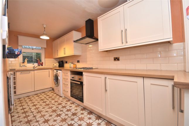 49, Naburn Place, West Yorkshire photo 3