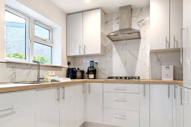 5, Glenda Close, Norwich photo 4