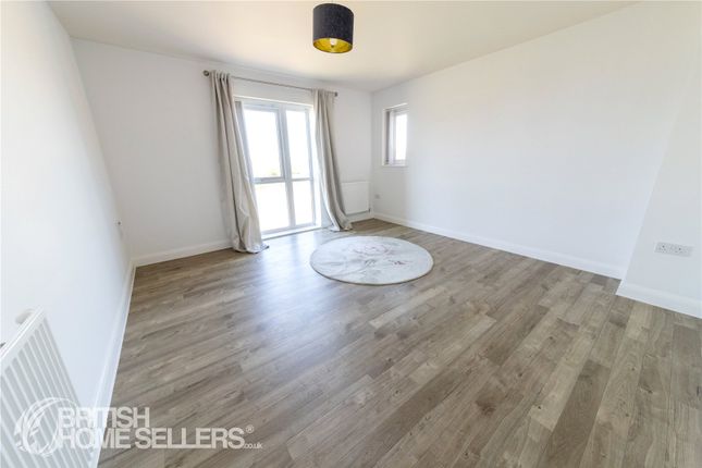 Flat 5, 28, Fullers Ground, Milton Keynes photo 3