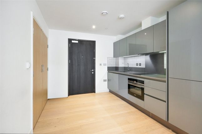 Apartment 28, 48, Reminder Lane, London photo 4