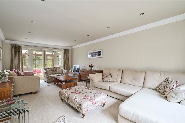 10, Westwood Rise, West Yorkshire photo 3