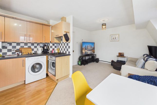Flat 5, Dove House, Dove Place, Aylesbury photo 4