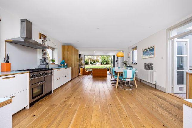 End terrace house for sale in St. Lukes Road, Queens Park, Brighton