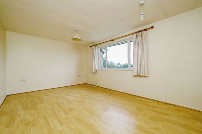 16A,, Moore Close, Nottingham photo 4