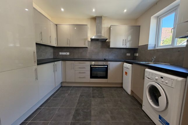38, Grosvenor Road, Southampton photo 2