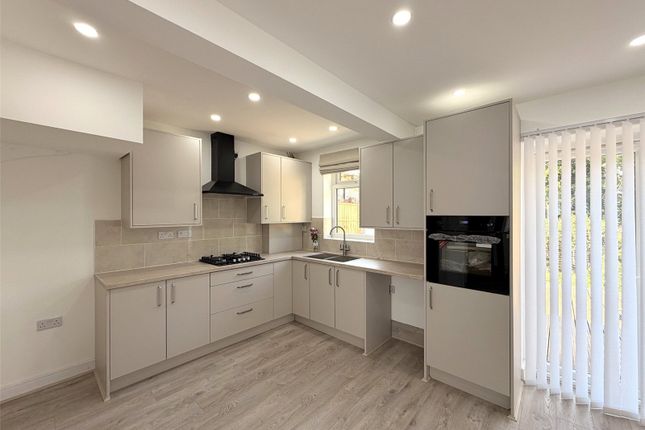142, Green Acres Road, West Midlands photo 2