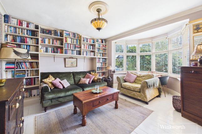 49, Birchen Grove, London photo 3