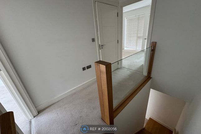 Maisonette to rent in The Indie Building, London