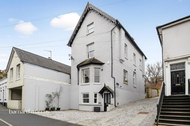 13, Horsham Road, Dorking photo 2