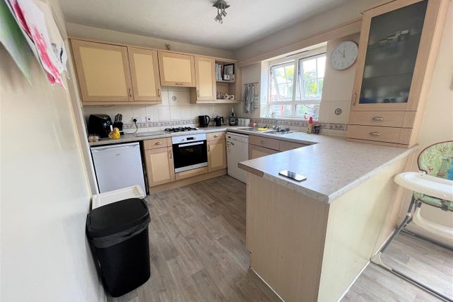 12, Gillamoor Close, Emerson Valley photo 3