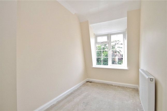 Flat for sale in London Road, Guildford, Surrey