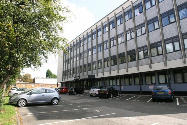 2-bed flat on Larch House, 241,Apartment 48, High Street, Kingswinford, £55,000