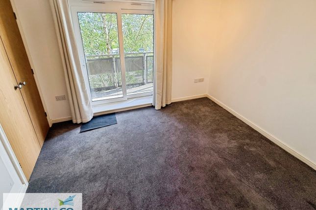 64, Branagh Court, Reading photo 5