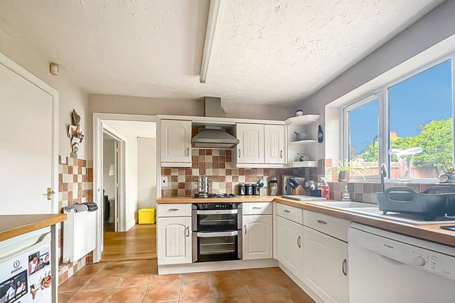 12, Nene Close, Gloucester photo 4