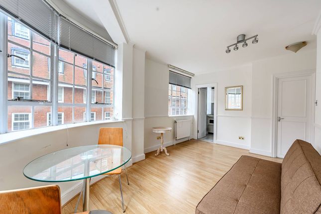 Flat to rent in Chelsea Cloisters, Chelsea, London