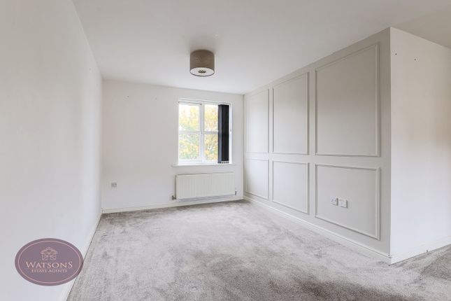 25, Riddles Court, Nottingham photo 3