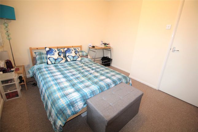 49, Ascot Court, Hampshire photo 2