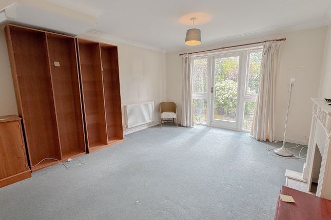 Terraced house for sale in Scawen Close, Carshalton, Surrey.