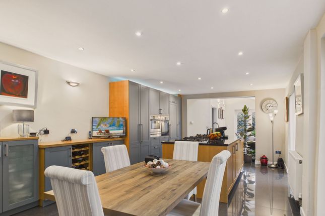 8 Hamilton Road, Lincoln photo 3