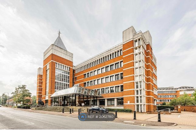 Flat to rent in Sentinel House, Norwich