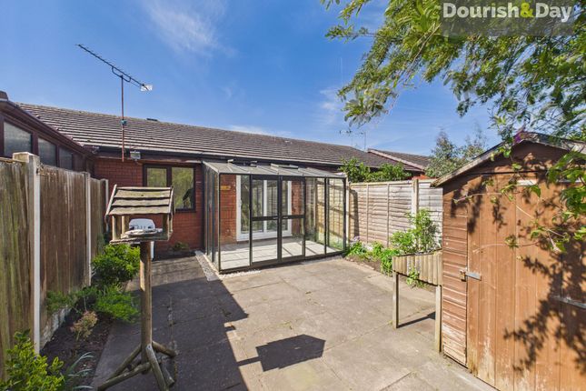 7 Prestwood Court, Stafford photo 2