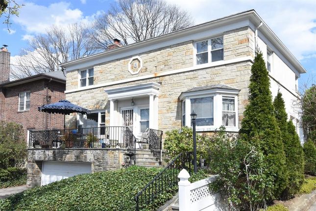 Town house for sale in 103 Creekside Road, Mount Kisco, New York, United States Of America