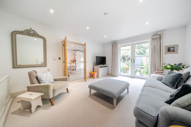 3 Little Stone Mews, Draymans Lane, Marlow photo 2