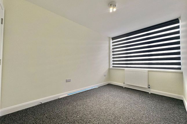 46A,, Frimley High Street, Camberley photo 3