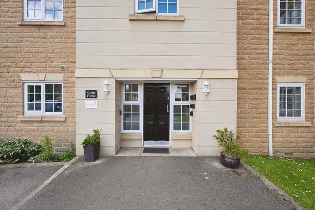 Apartment 6, Cedar House, Oakwood Gardens, Halifax photo 4