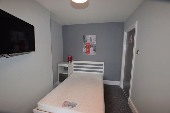 Room to rent in Walbrook Road, Derby