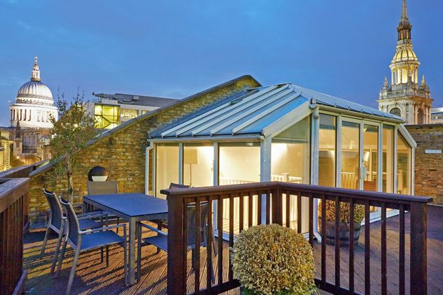 2-bed flat on Bow Lane, St Pauls, £8,233/mo