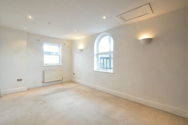 Flat 10, 41 Park Crescent, Merseyside photo 2