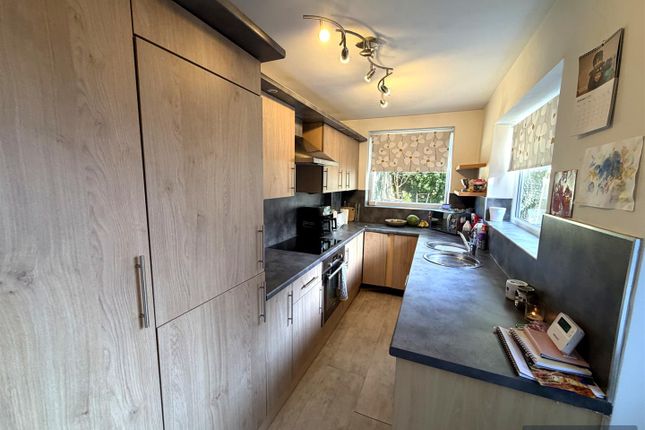 21, Coisley Road, Sheffield photo 2