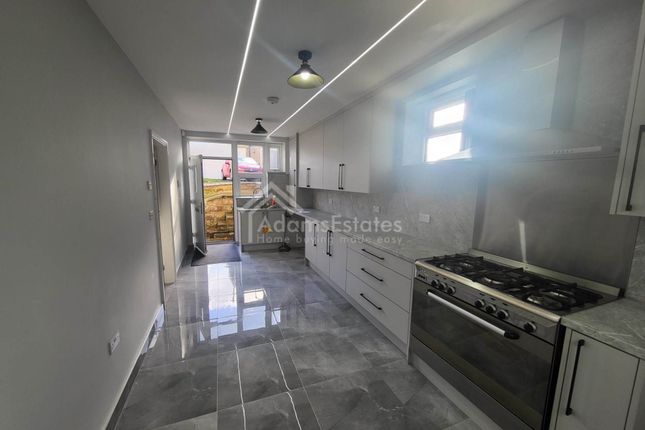 11a, Oxford Rd, Dewsbury photo 3