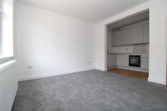 Thumbnail Flat to rent in Kings Road, Brentwood