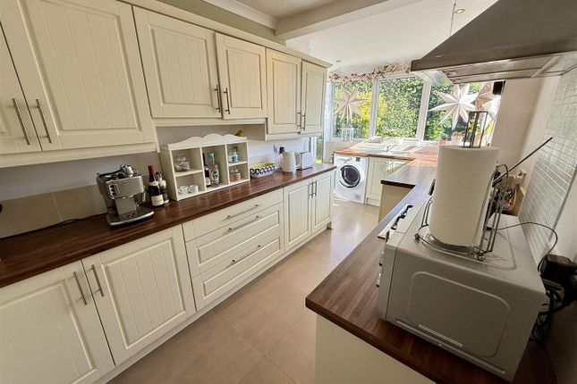 6, Mossgate Grove, Liverpool photo 4