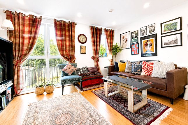 24 Park Terrace,, Tudway Road, London photo 4