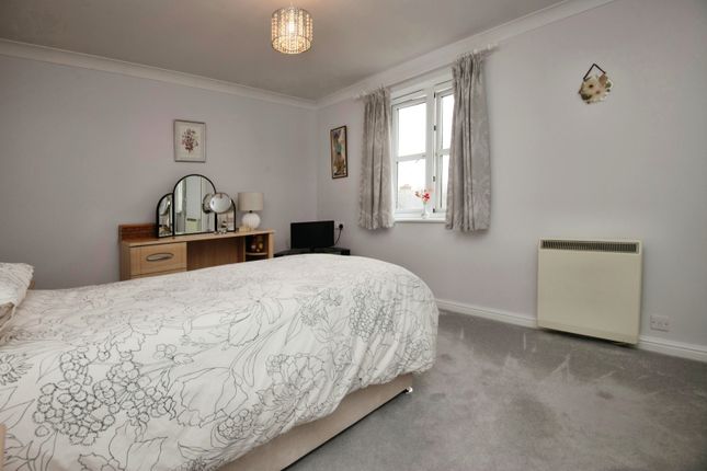 Flat for sale in Butts Road, Exeter, Devon
