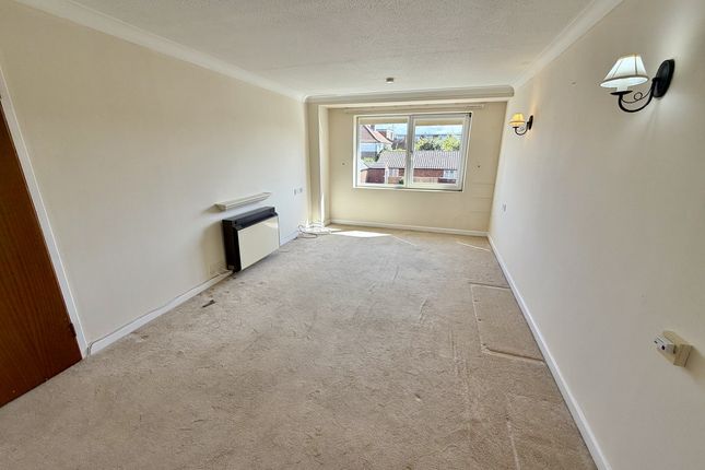 Flat Flat 39, Homesearle House, Goring Road, Worthing photo 2