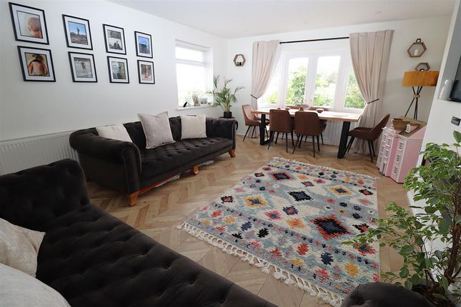 11, London Road, Newington photo 2