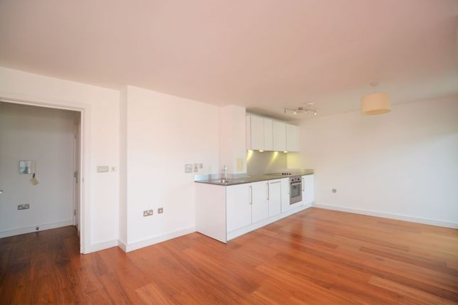 Mosaic Apartments, Slough photo 3